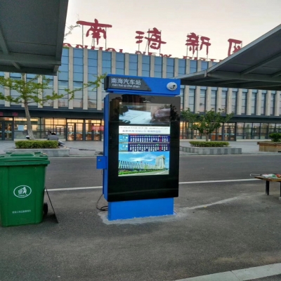 极致户外液晶广告机必需的几大规定